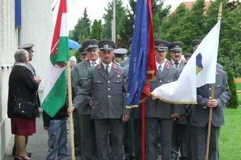 ÖNKÉNTES TŰZOLTÓ EGYESÜLET VÉP-BOZZAI